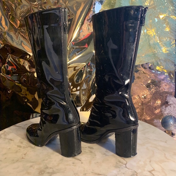 Mod style Patent Leather Go-Go Boots - Picture 5 of 6